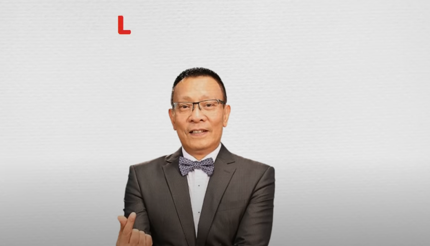 Tuổi 65 của MC Lại Văn Sâm: Sống bình yên, đầm ấm bên gia đình trong căn nhà rộng 40m2