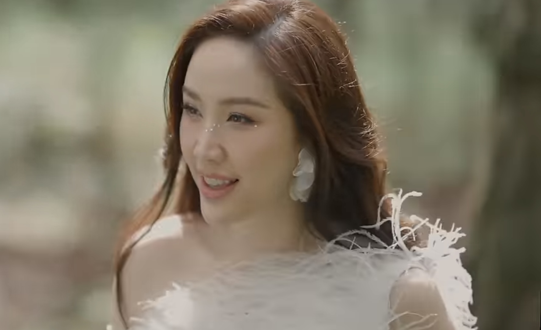 Góc ít biết bên trong biệt thự của Bảo Thy và chồng đại gia