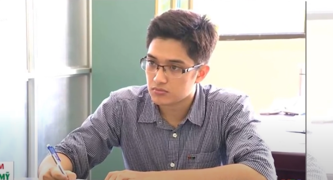 Bật mí về ‘soái ca’ trẻ nhất bản tin Thời sự 19h VTV – BTV Quốc Anh