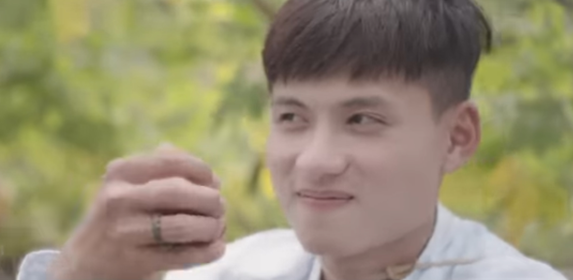 Chuyện gì đang xảy ra với Dế Choắt – liên tục bị chỉ trích vì những động thái trên mạng xã hội