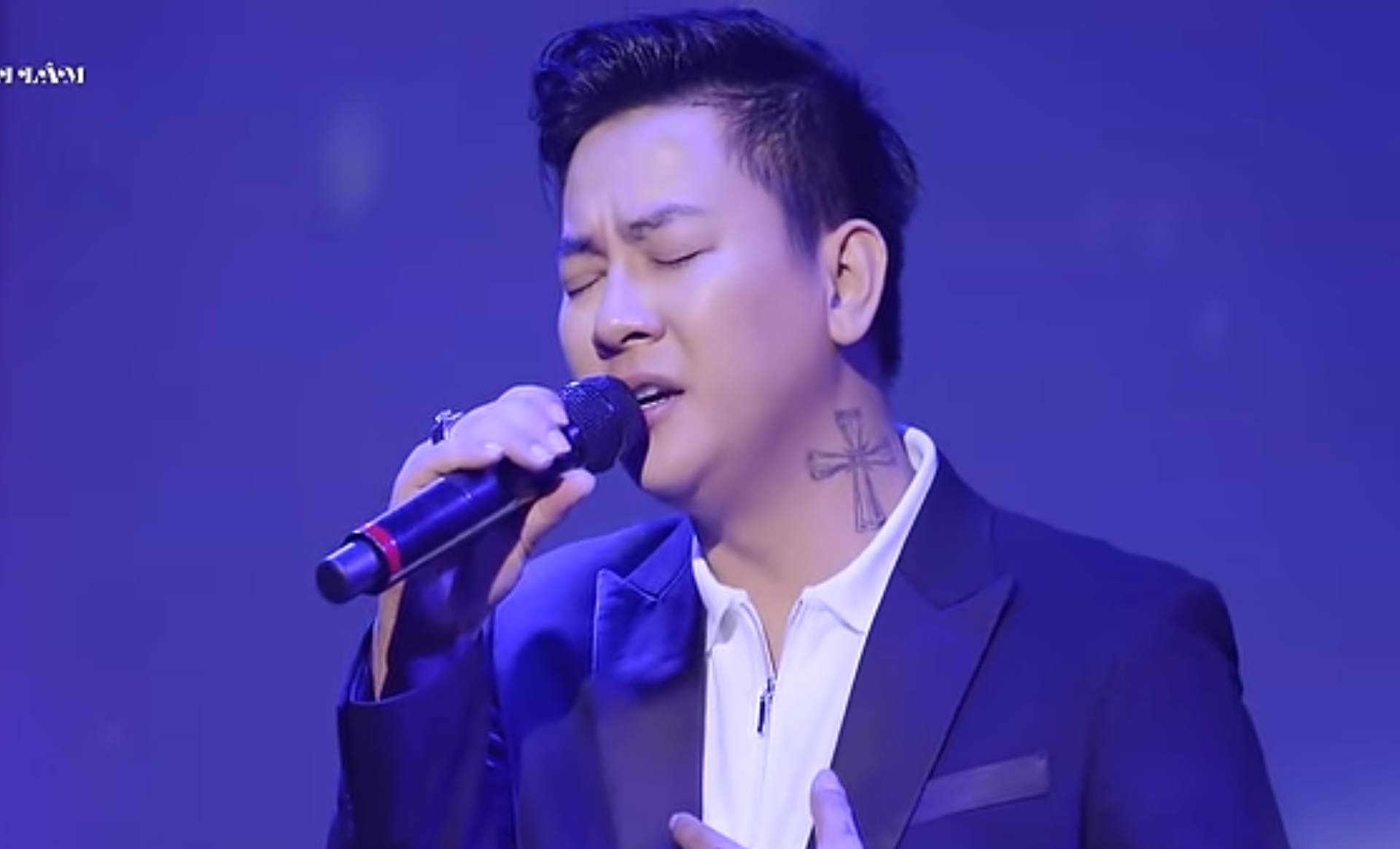 Lan truyền hình ảnh Hoài Lâm lang thang trên đường, có biểu hiện lạ