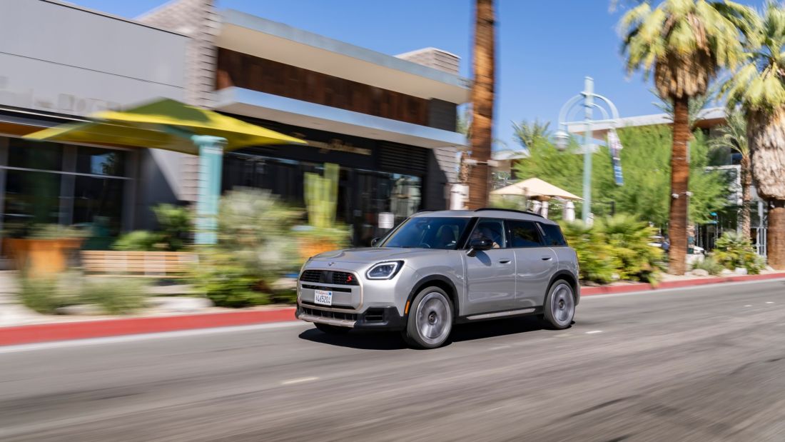 Chưa công bố giá, thế hệ thứ 3 của MINI Countryman tại Việt Nam có gì mới