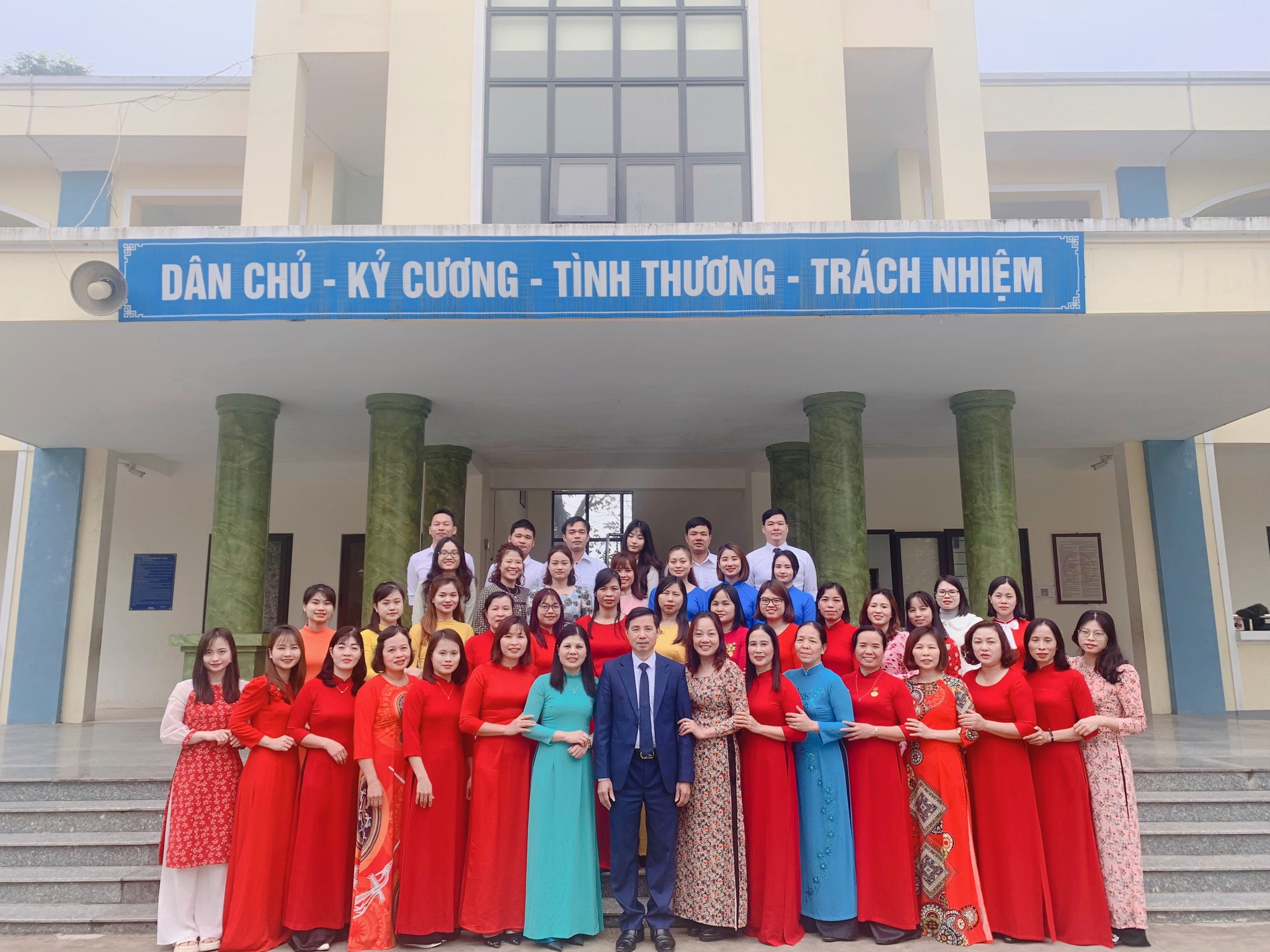 Giới thiệu chi tiết về Trường Tiểu học Tiến Thịnh