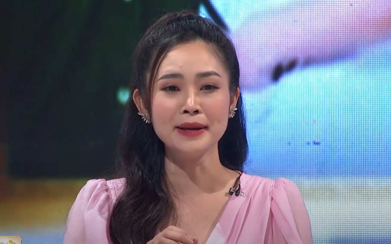 Hôn nhân của MC Thùy Linh VTV và chồng diễn viên kém tuổi