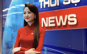 Nhan sắc tuổi 32 của BTV thời sự Bích Ngọc