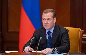 Cựu Tổng thống Nga Medvedev: Khủng bố phải ‘bị tiêu diệt không khoan nhượng’